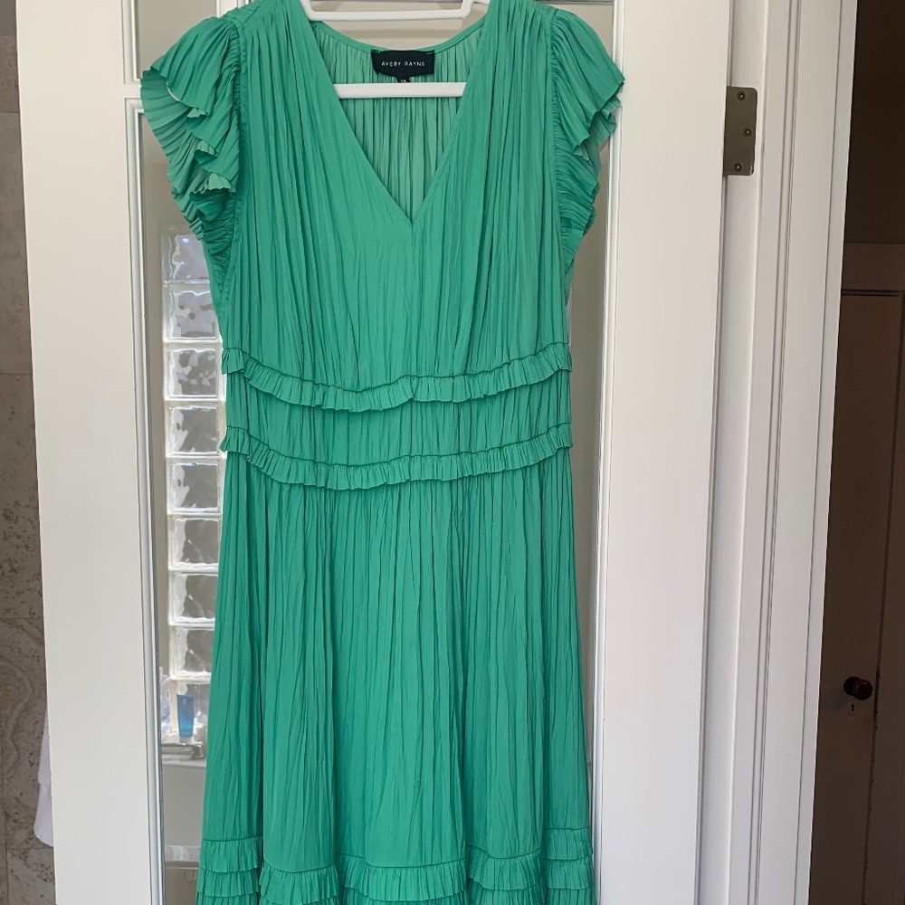 Avery Rayne Green Midi Dress